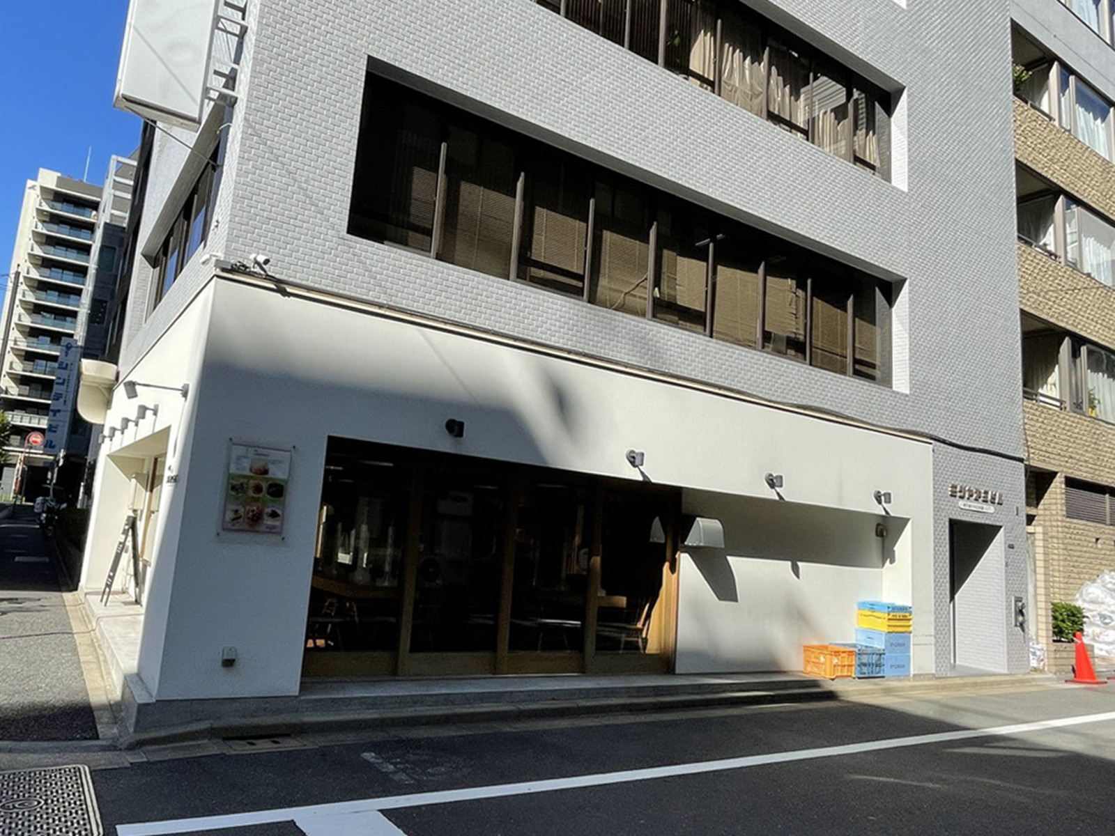 1階テナントの様子