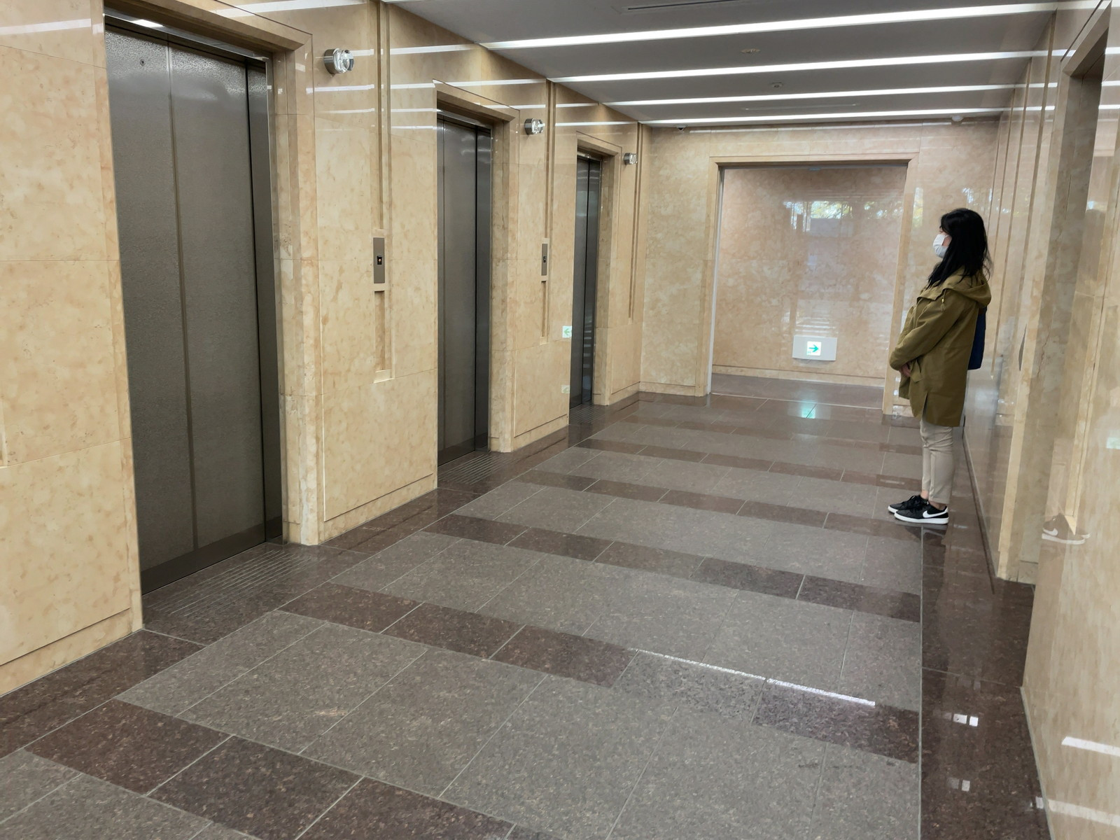 エレベーターホール