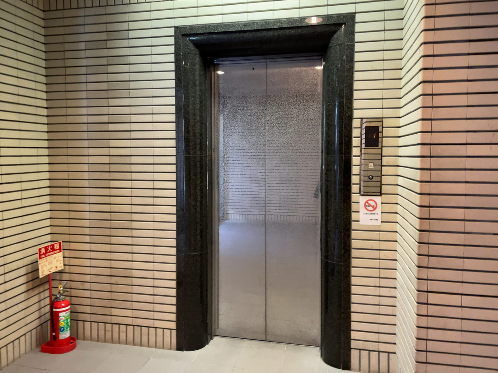 エレベーター