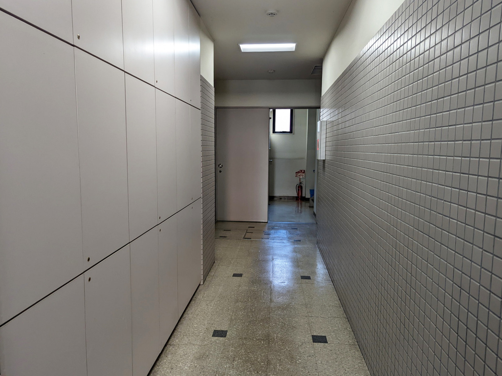 エントランス通路