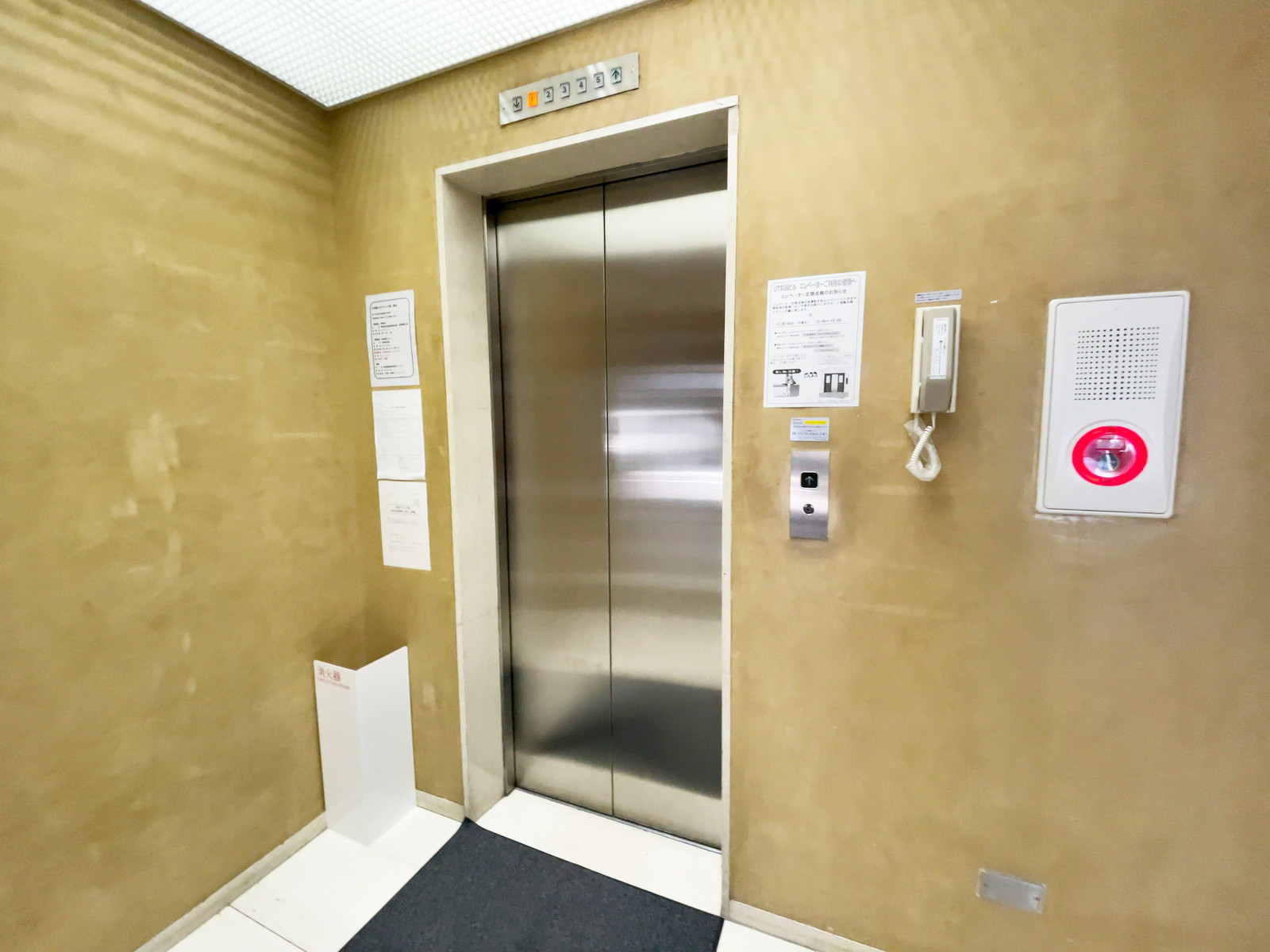 エレベーター(1基)