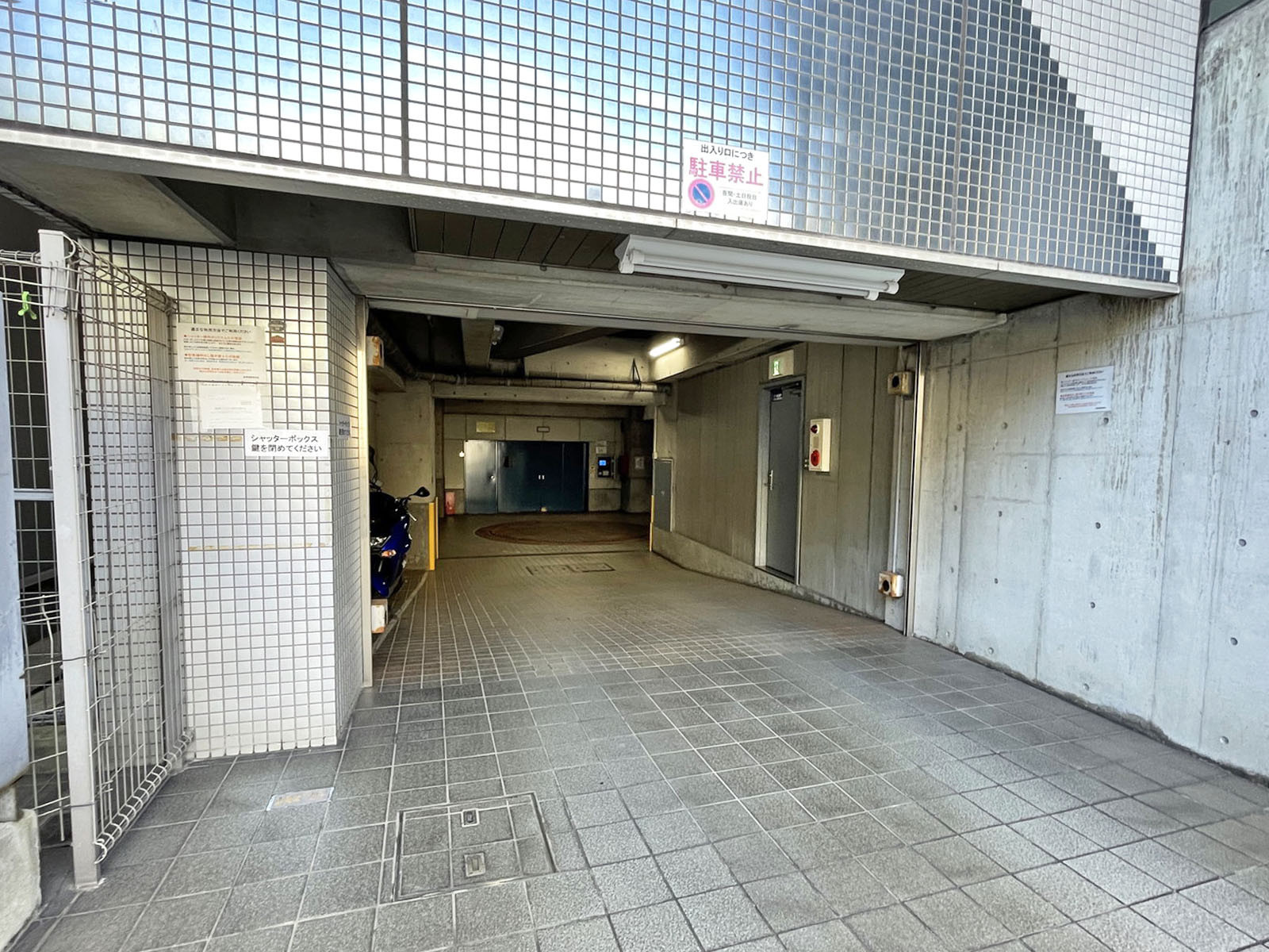 駐車場