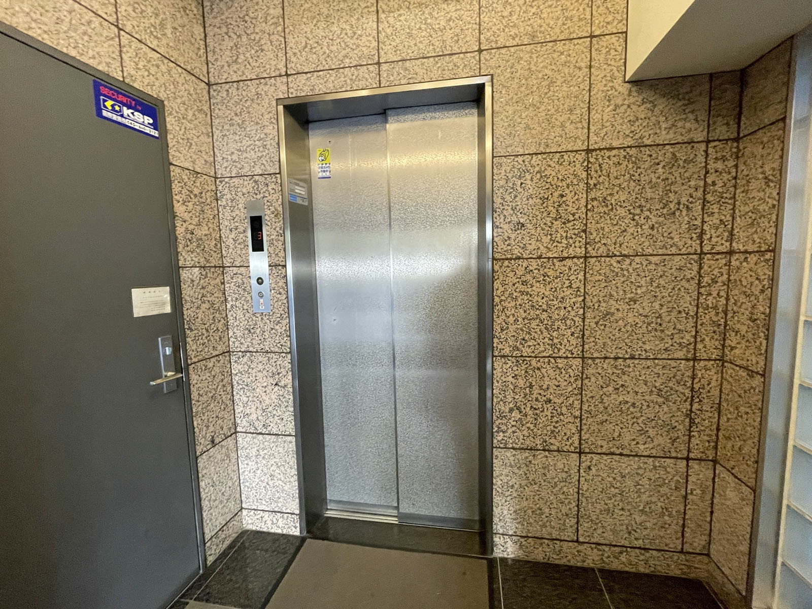 エレベーター