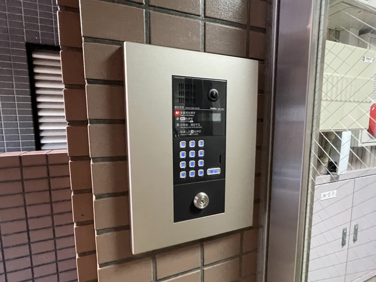 インターホン