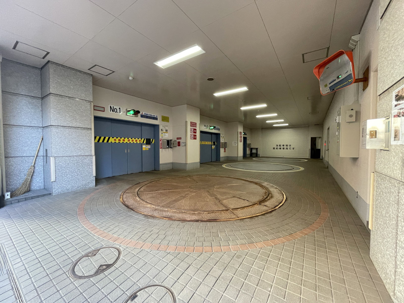 駐車場