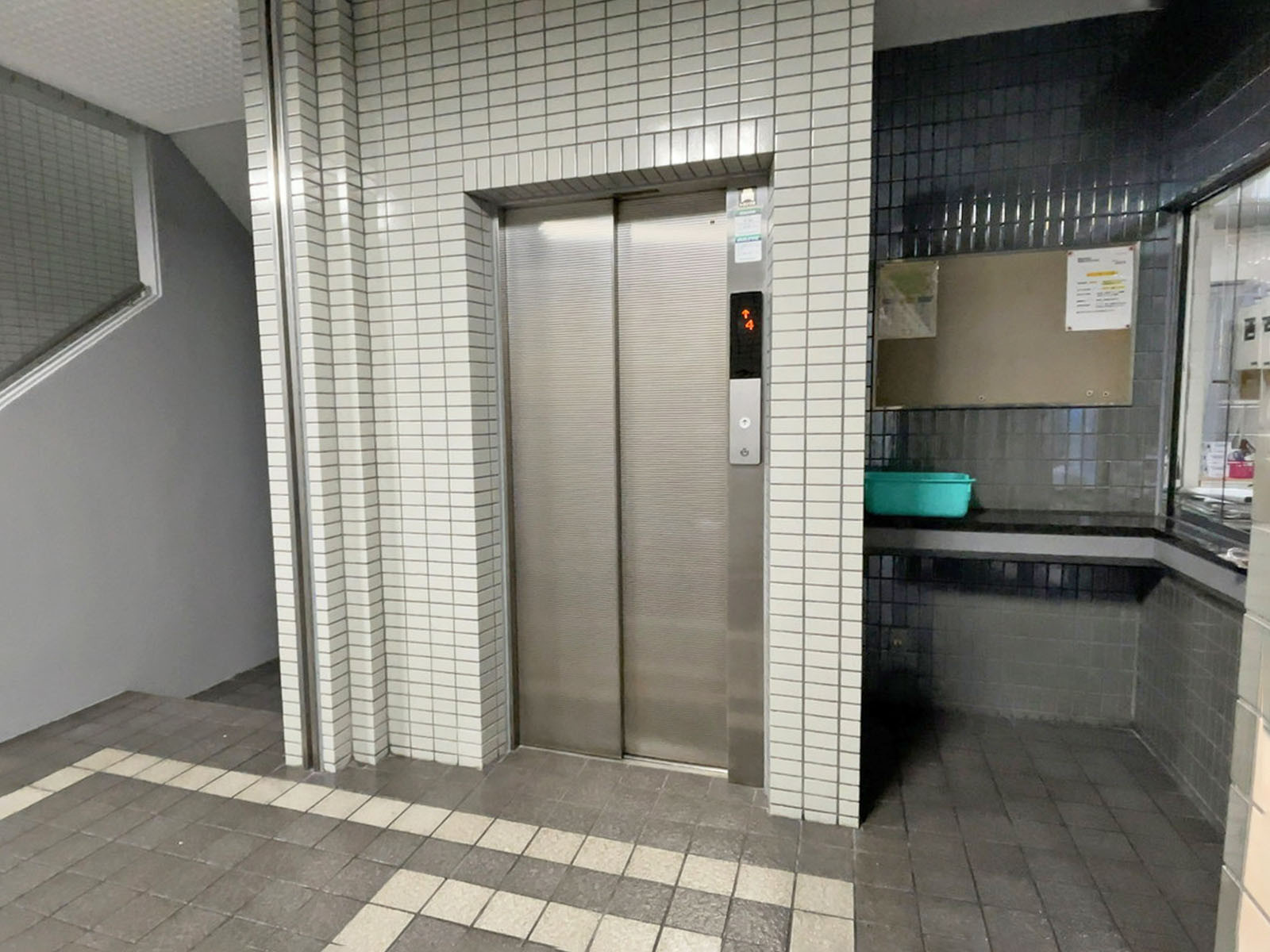 エレベーター
