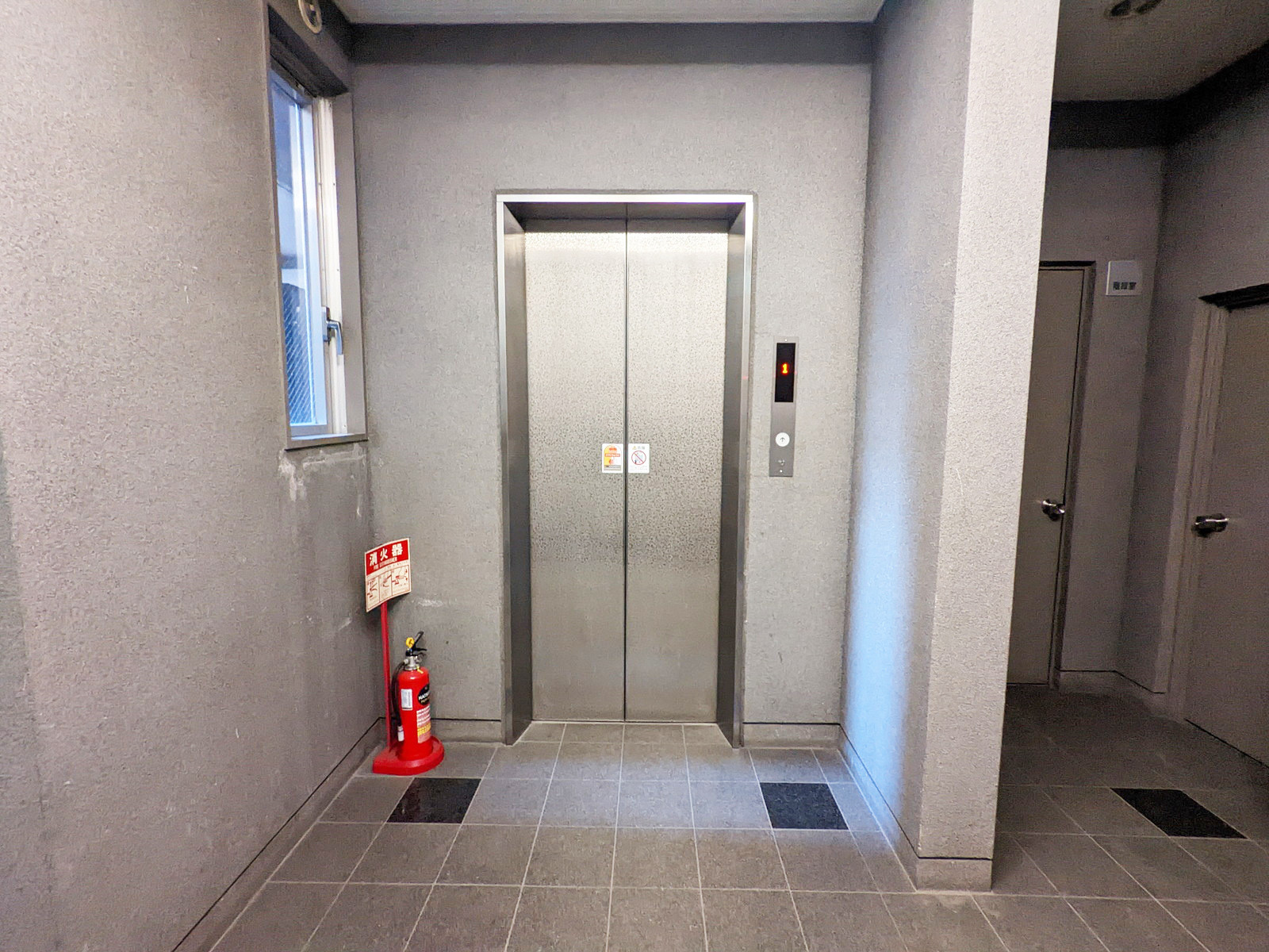 エレベーター