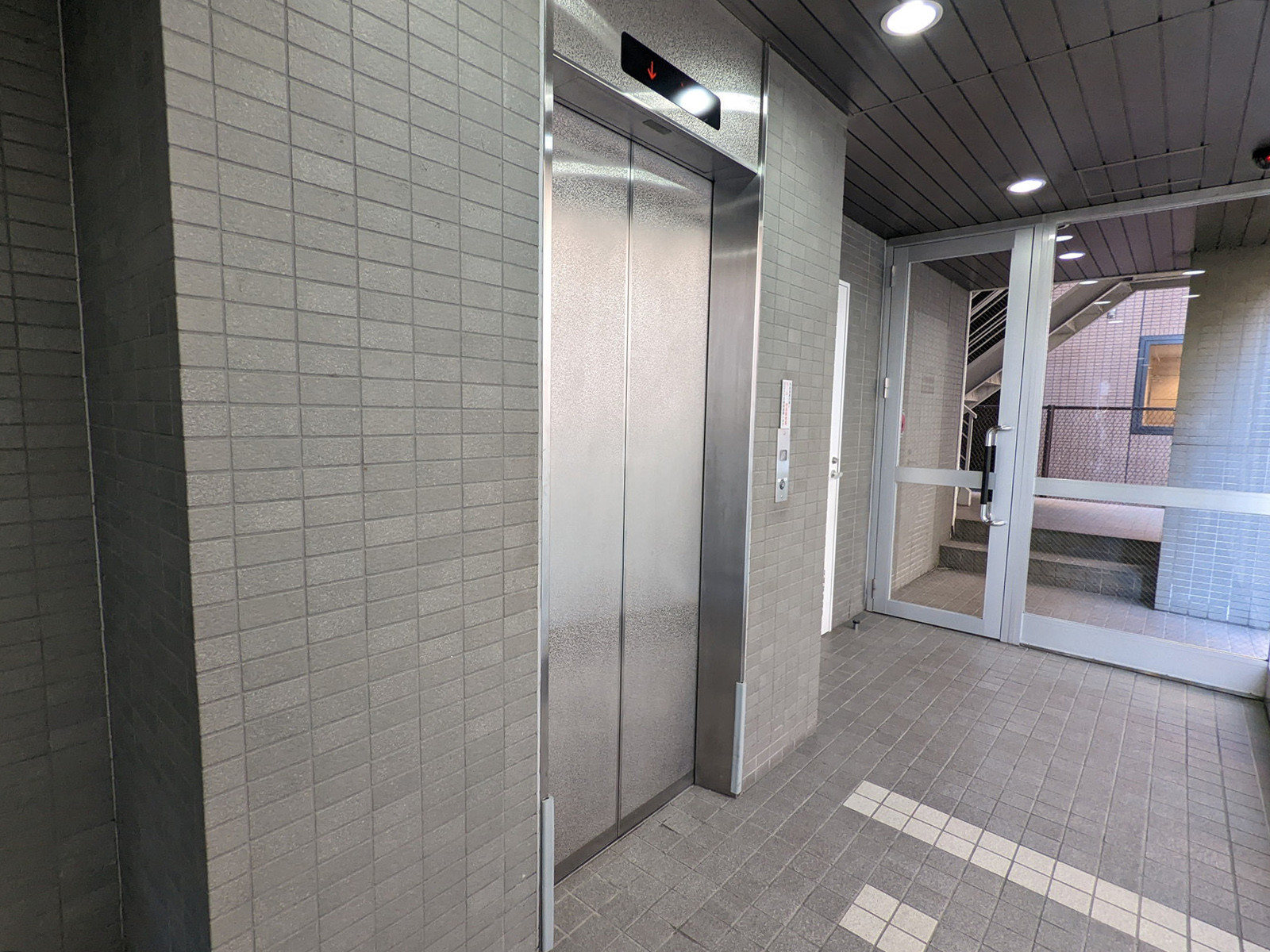 エレベーター
