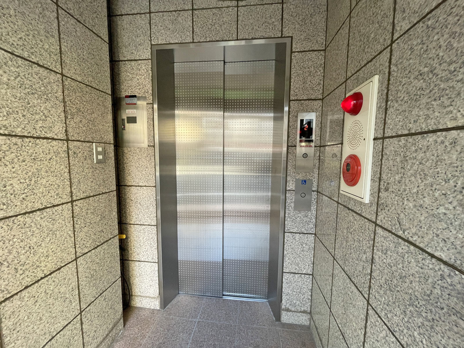 エレベーター