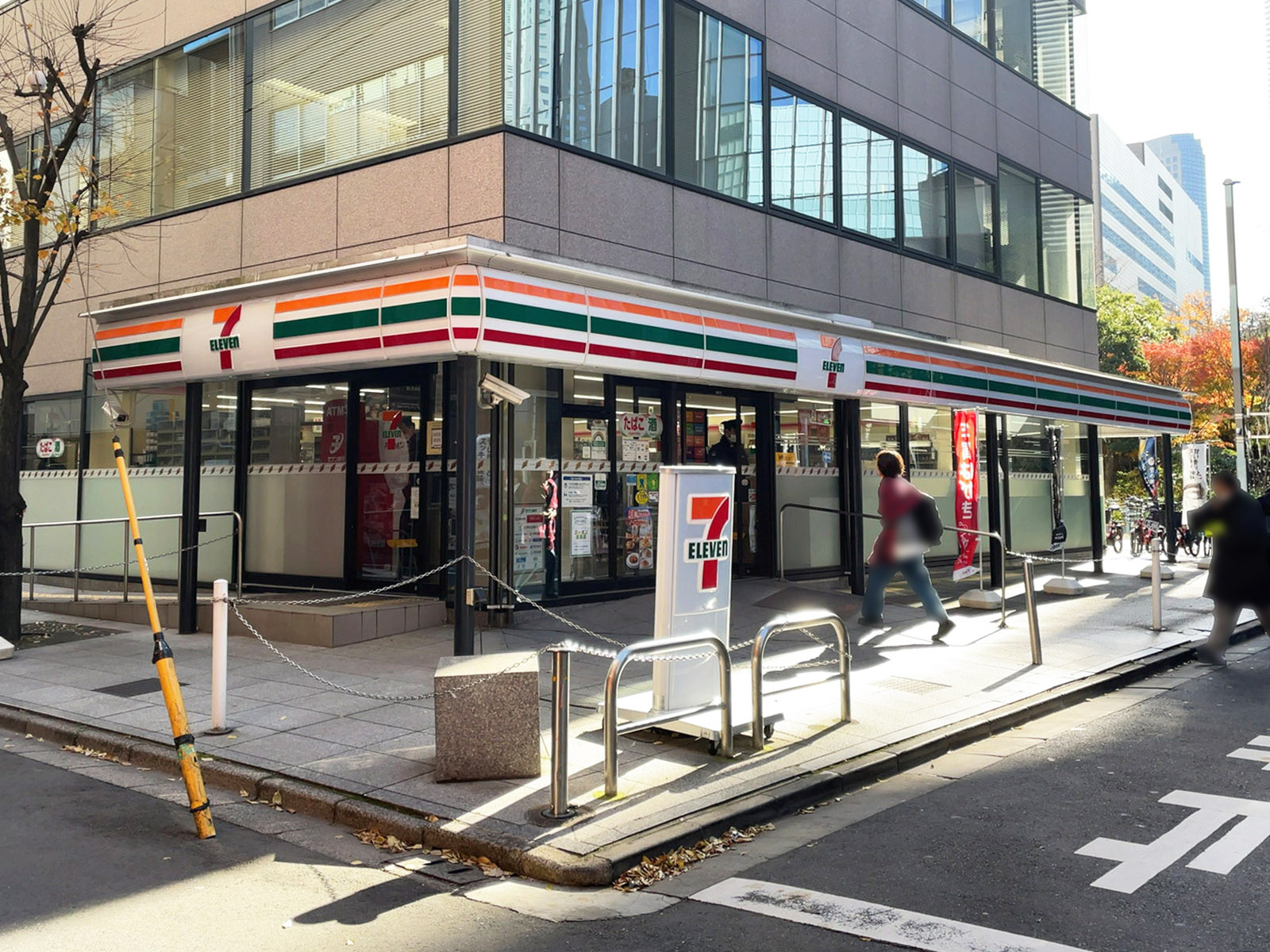 1階：セブン-イレブン 港区溜池山王店