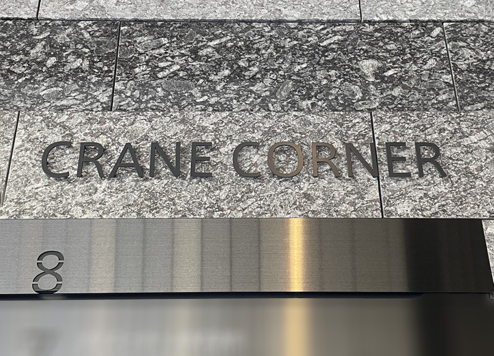 ネームプレート:CRANE CORNER