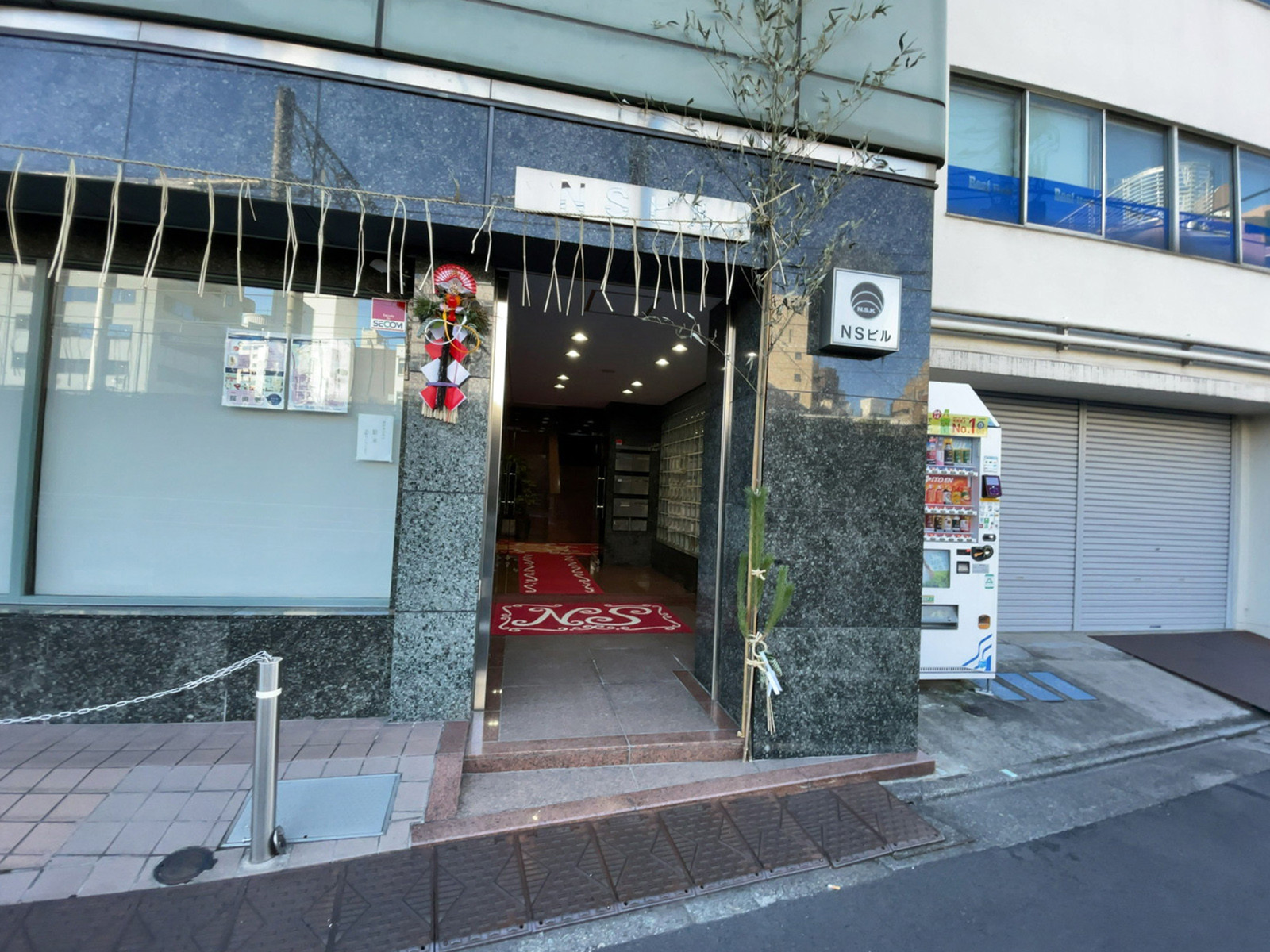 エントランスアプローチ