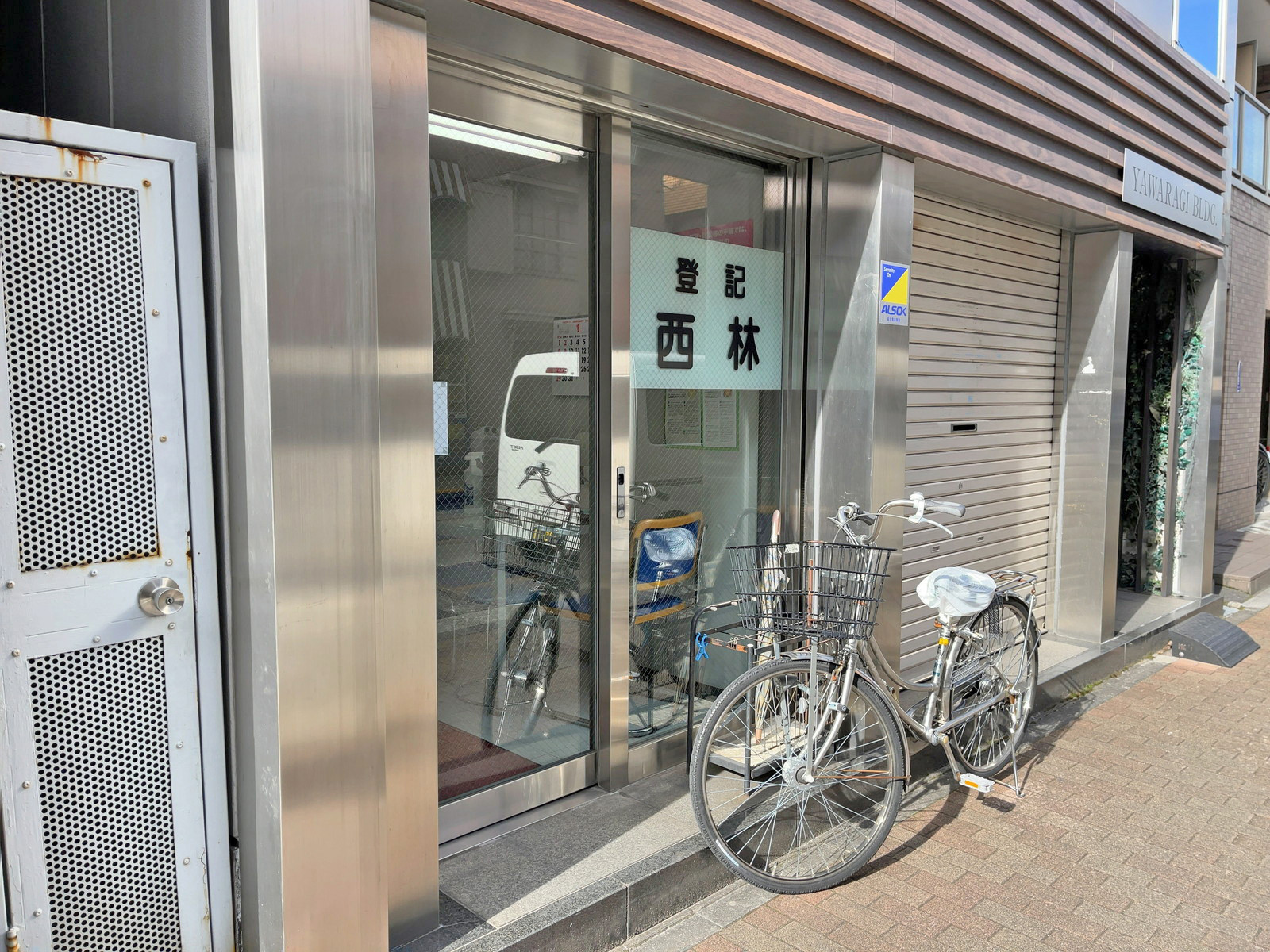 1階テナントの様子