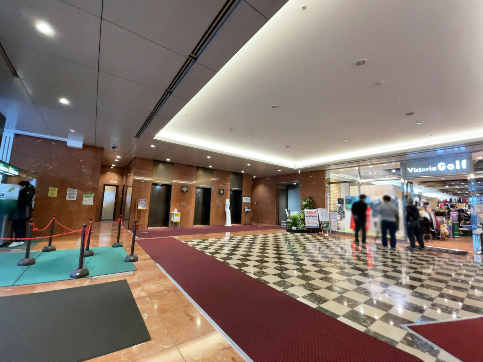 エントランスホール