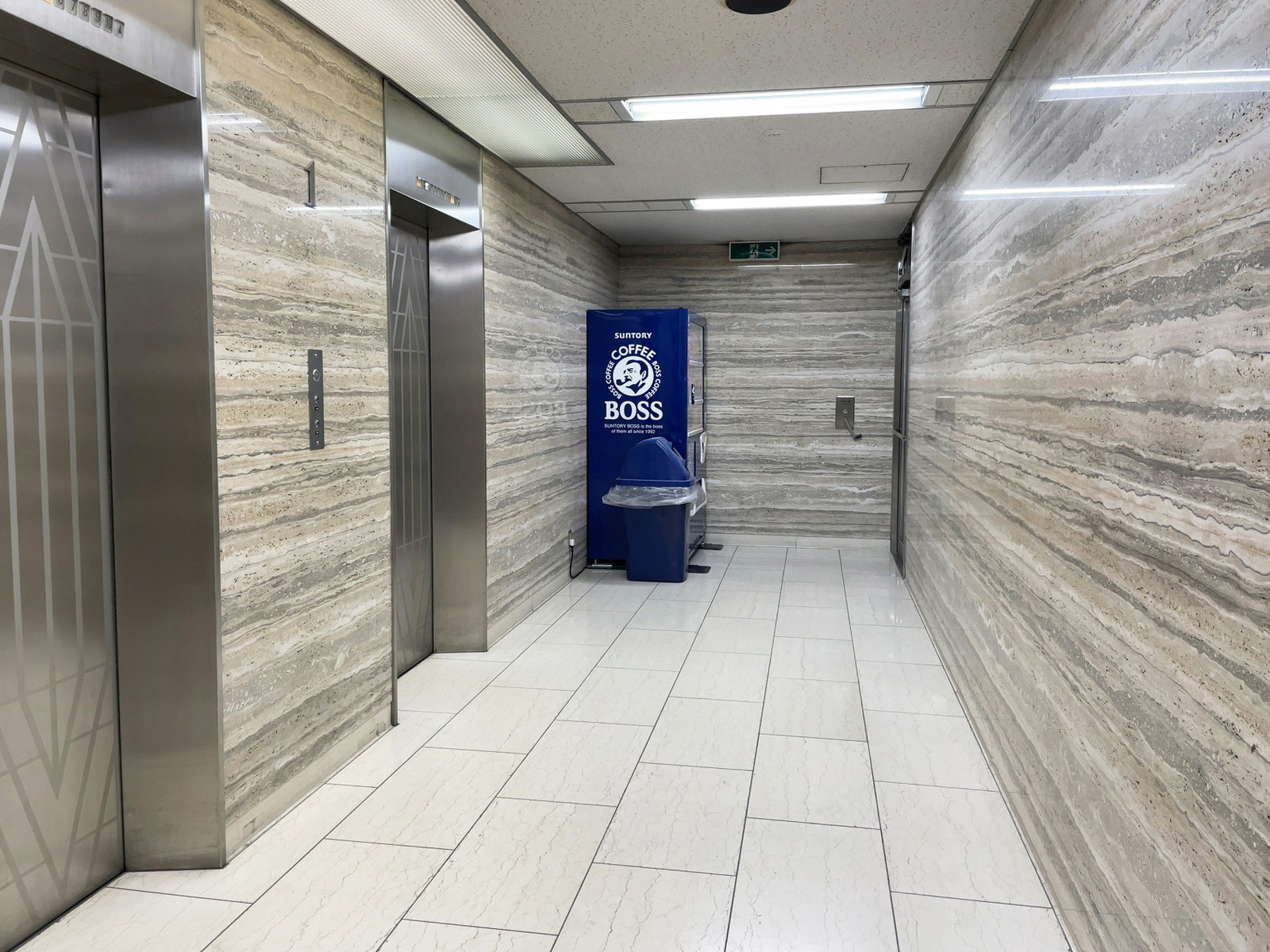 エレベーターホール
