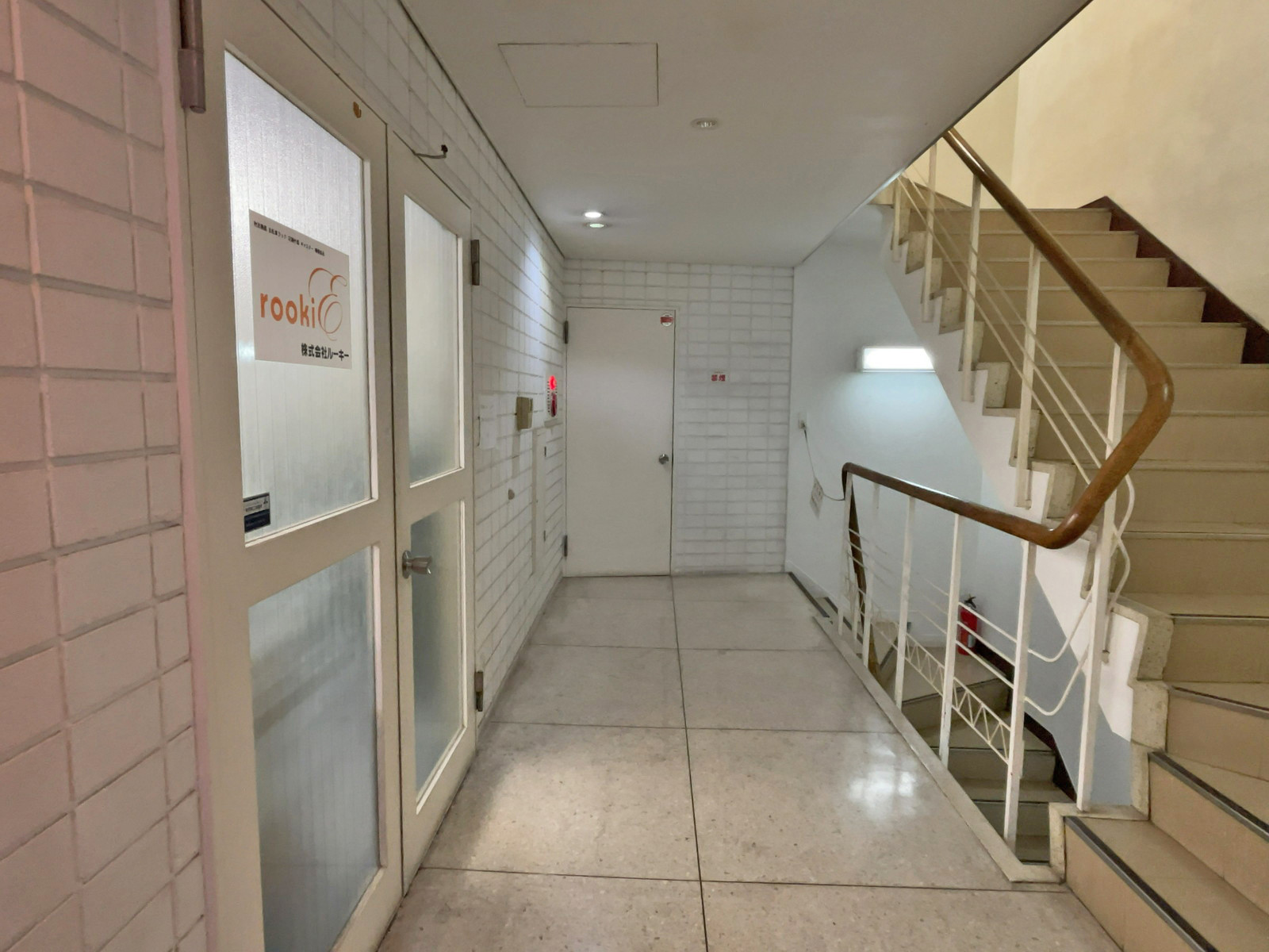 エントランスホール