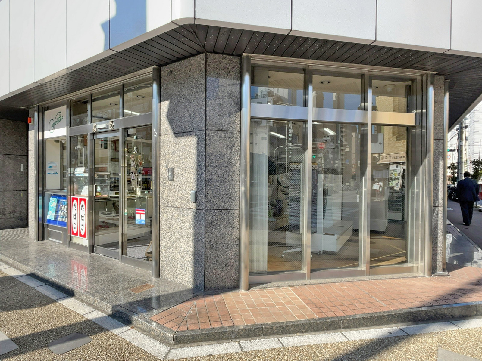 1階テナントの様子