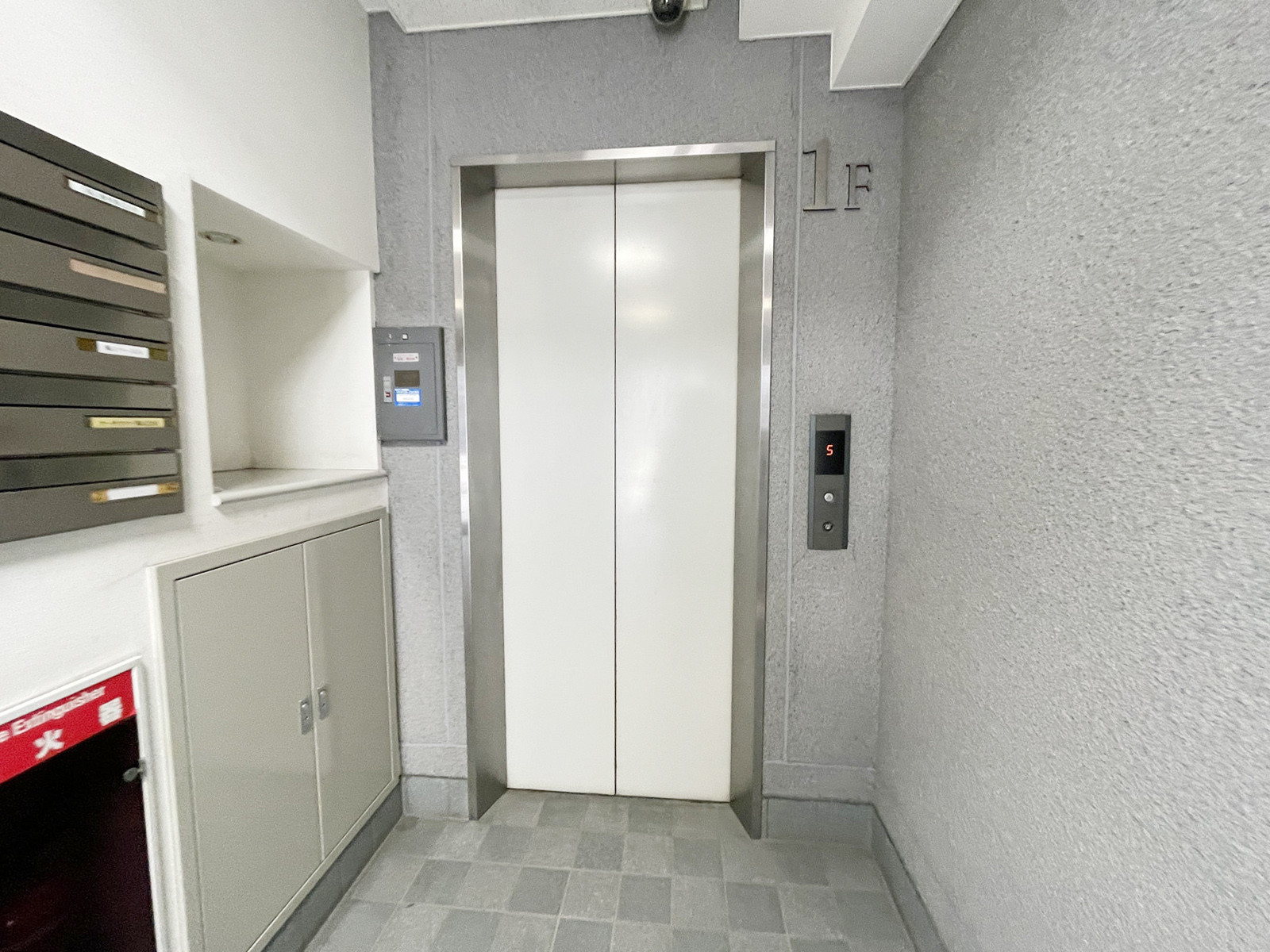 エレベーター