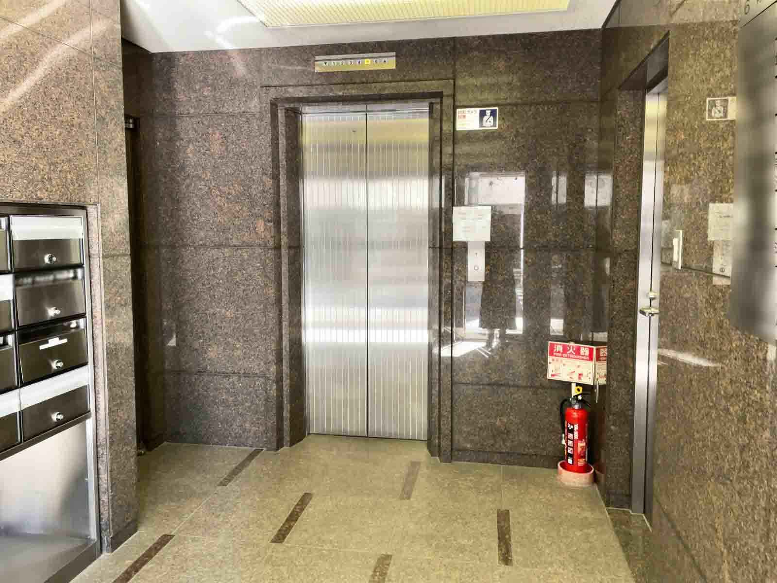 エレベーター