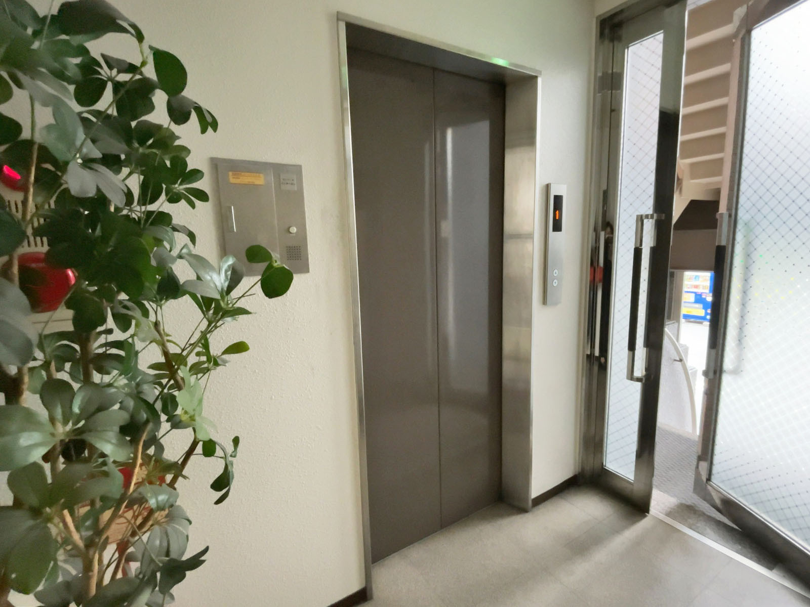 エレベーター
