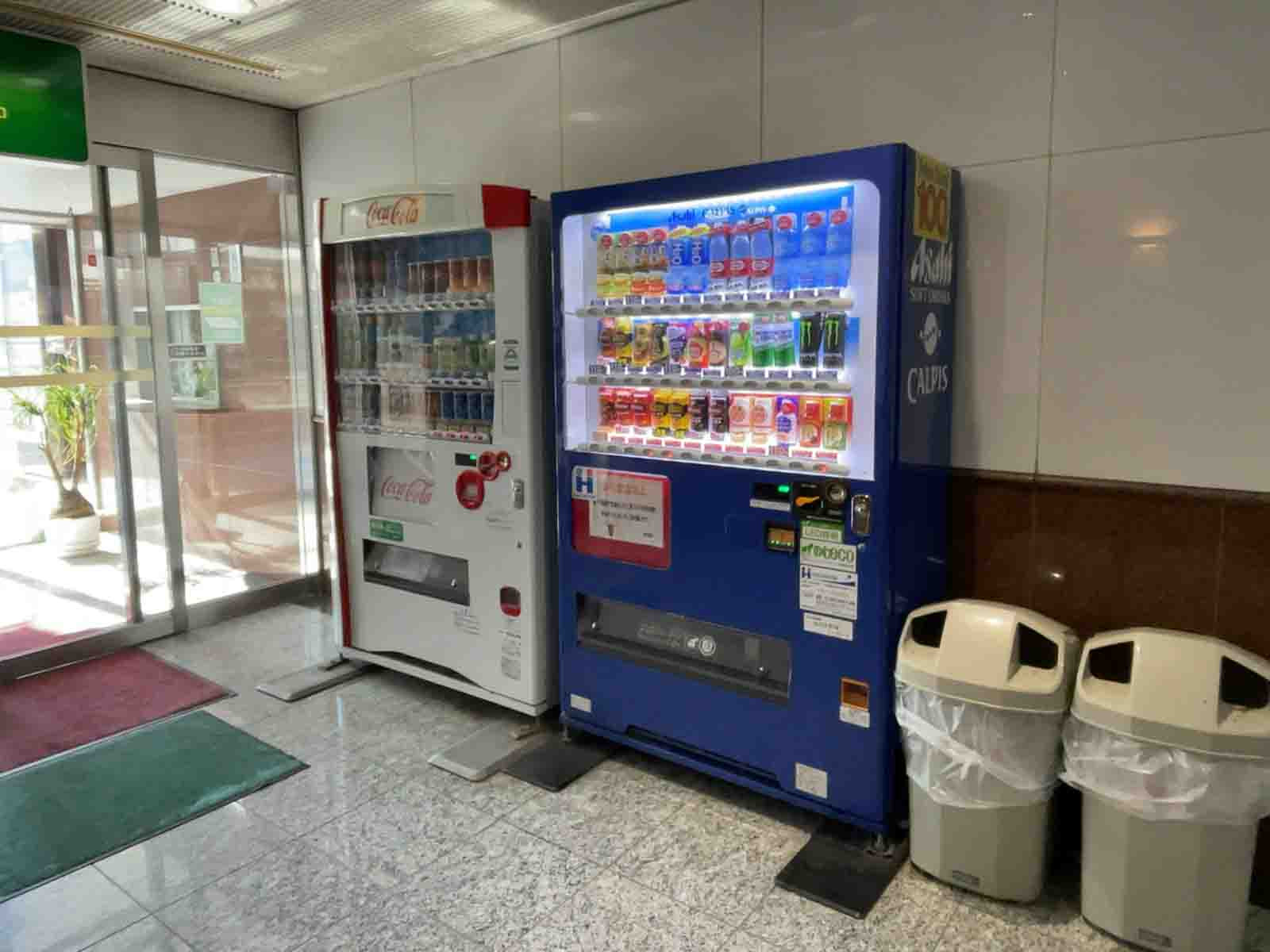 1階にある自動販売機