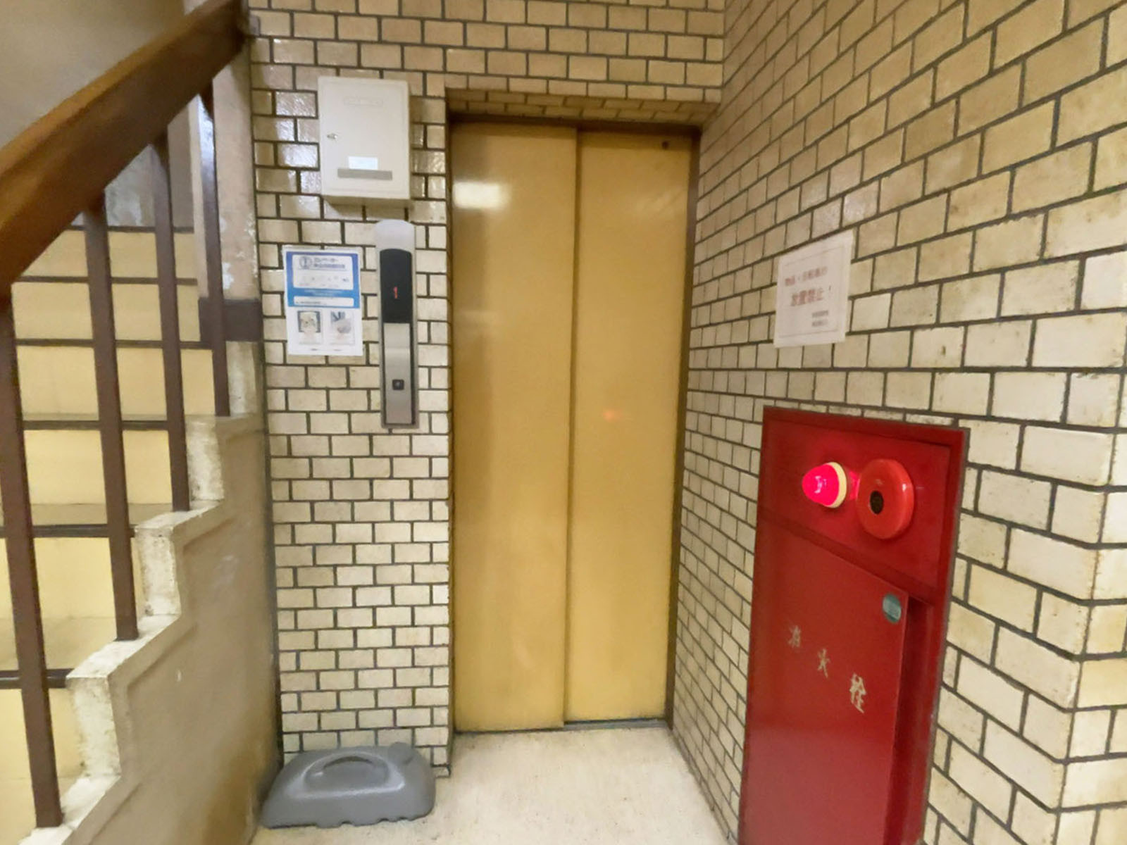 エレベーター