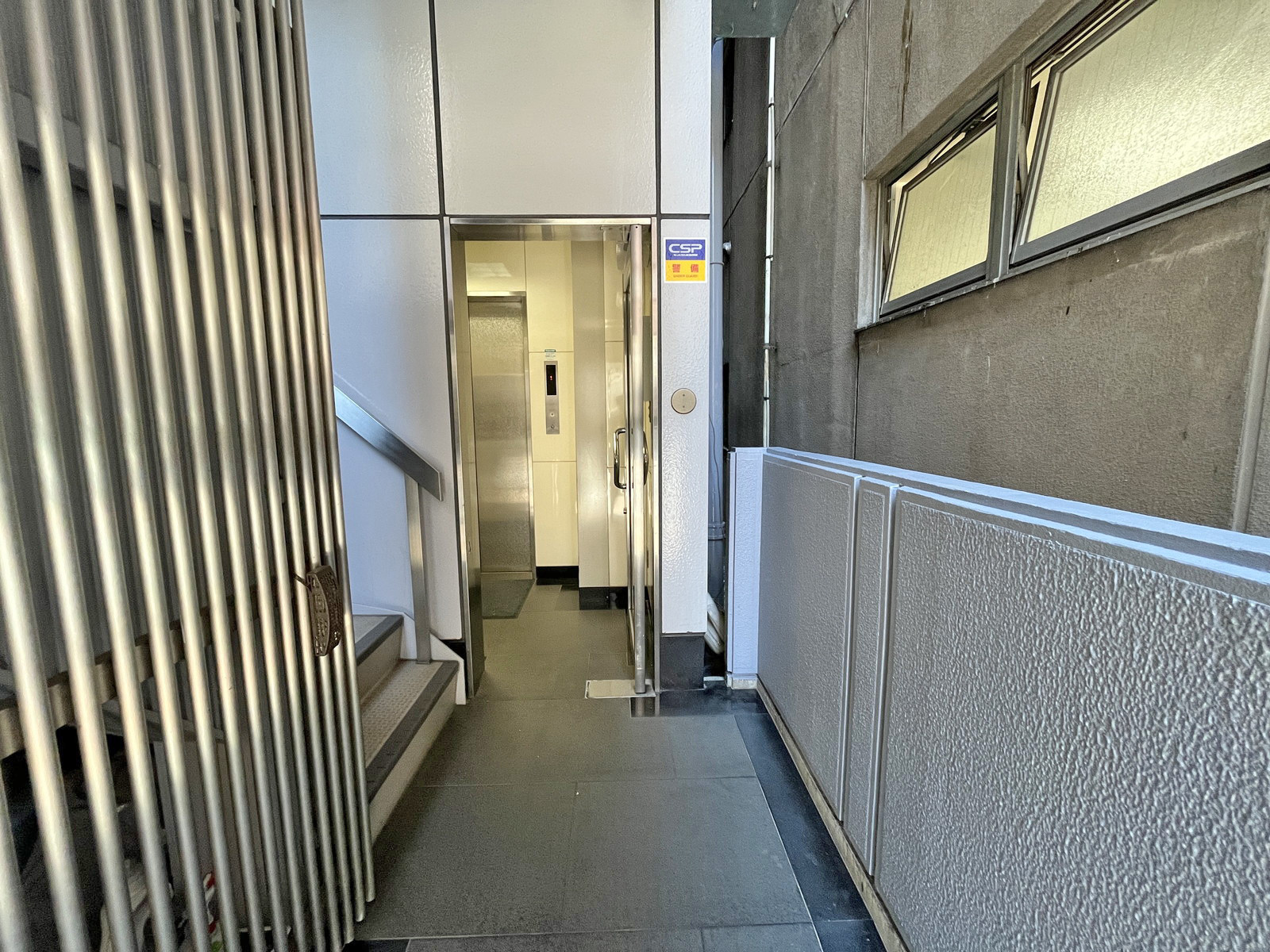 エントランス