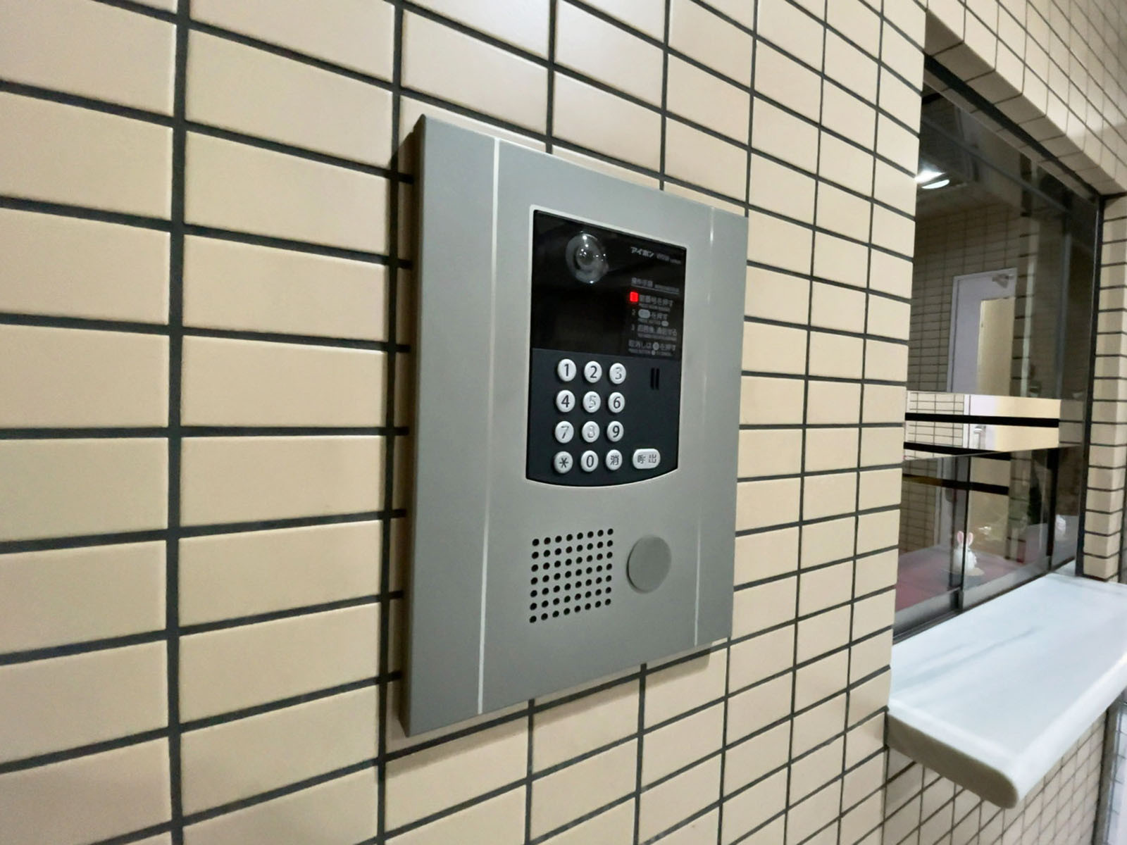 インターホン