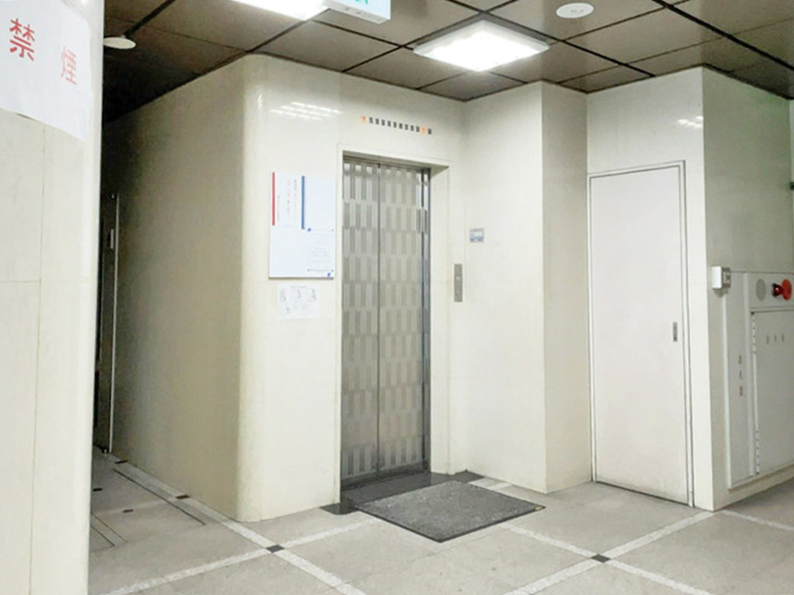 エレベーター