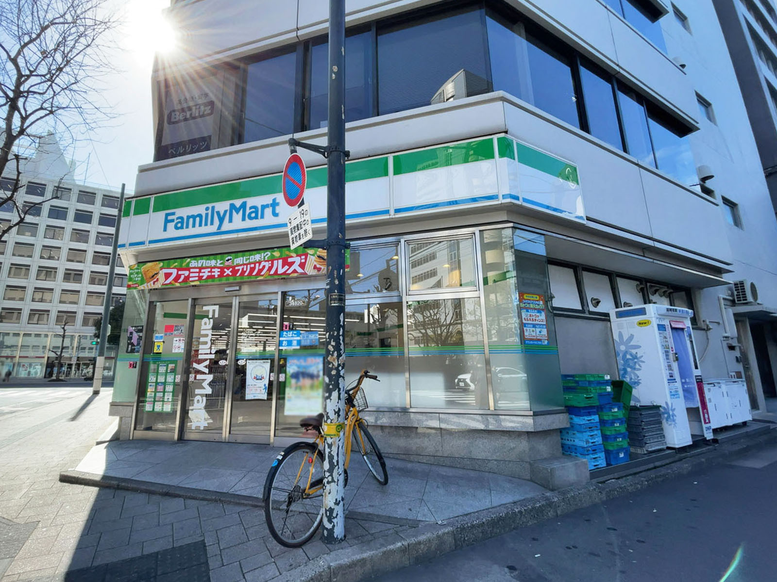 1階のファミリーマート紙屋町東店