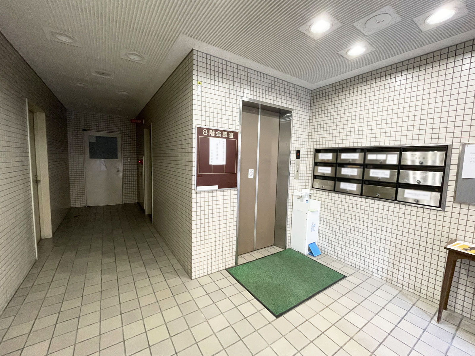 エントランスホール