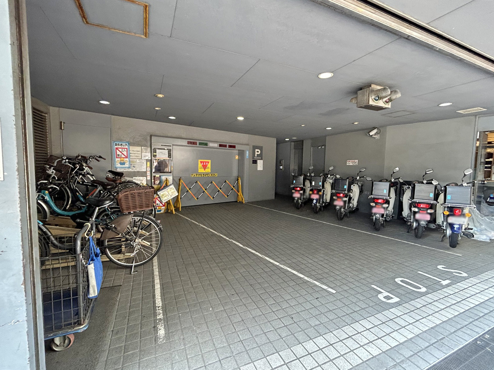 駐車場