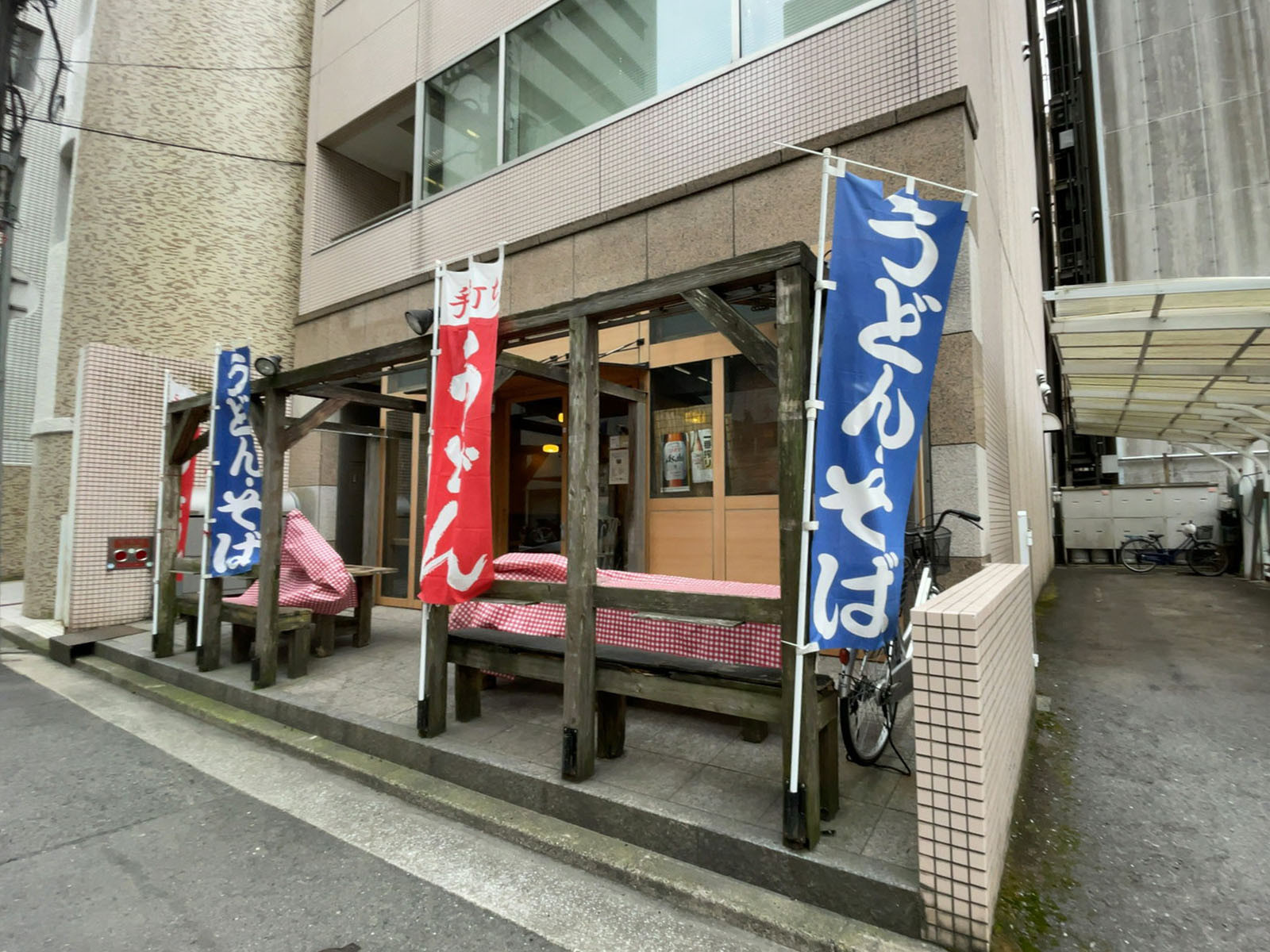 1階の飲食店