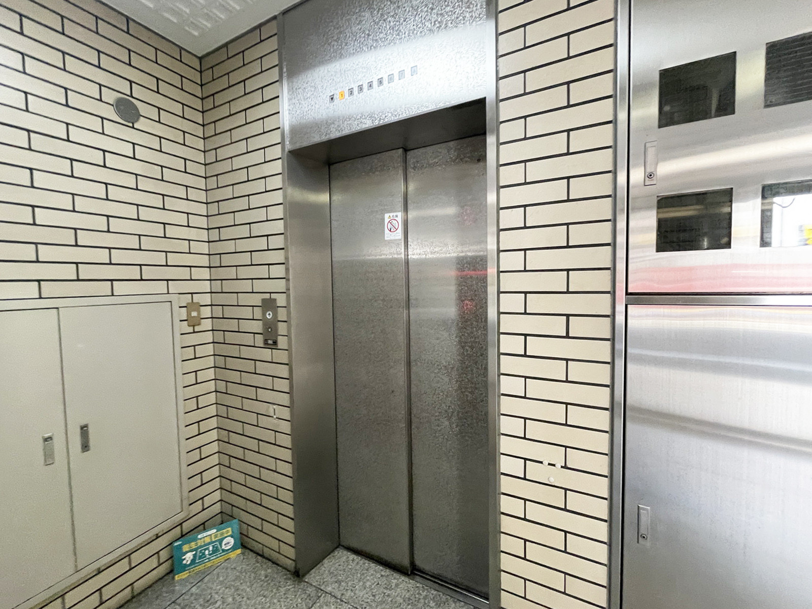 エレベーター