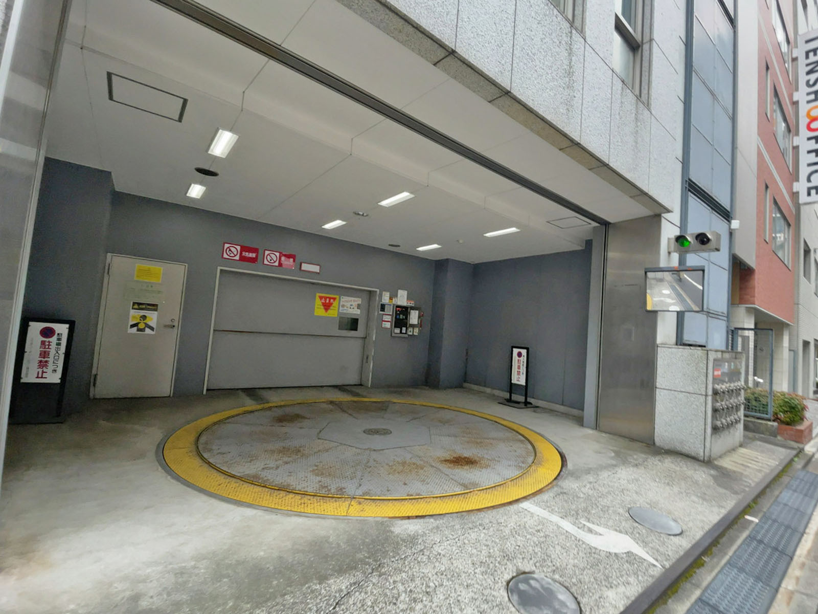駐車場