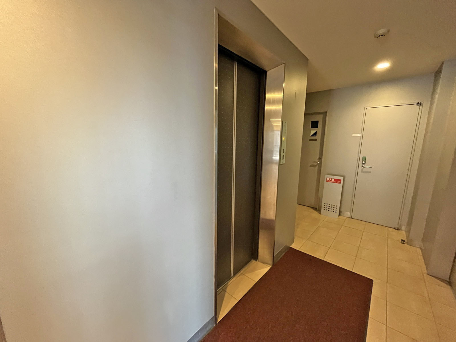 エレベーター(1基)