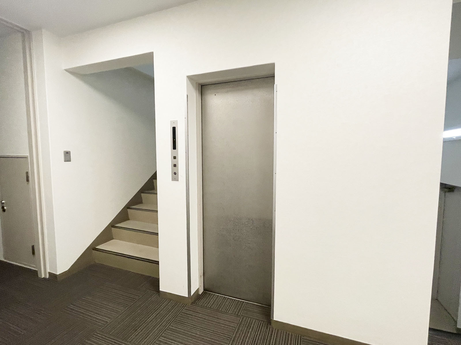 エレベーター