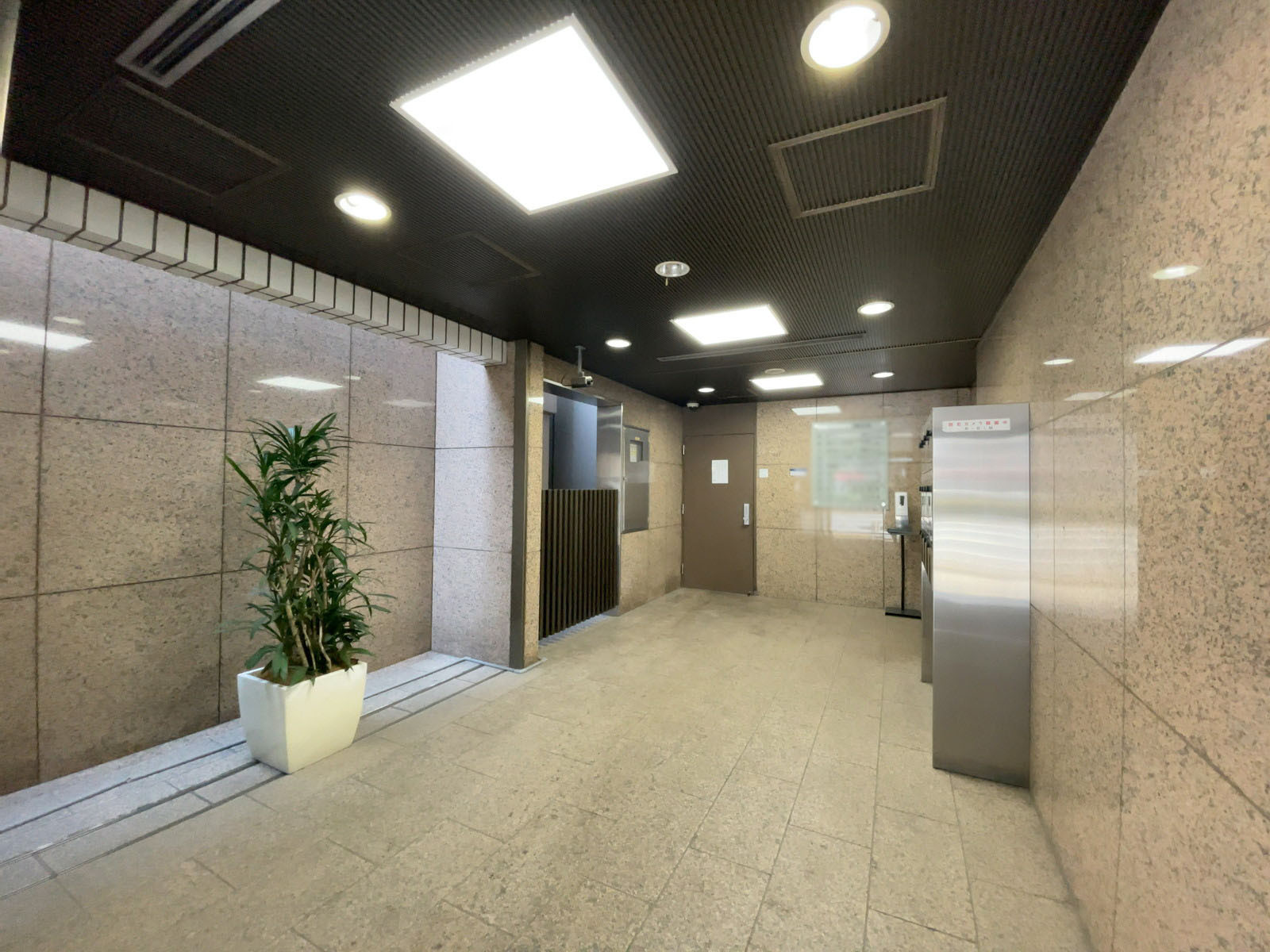 エントランス