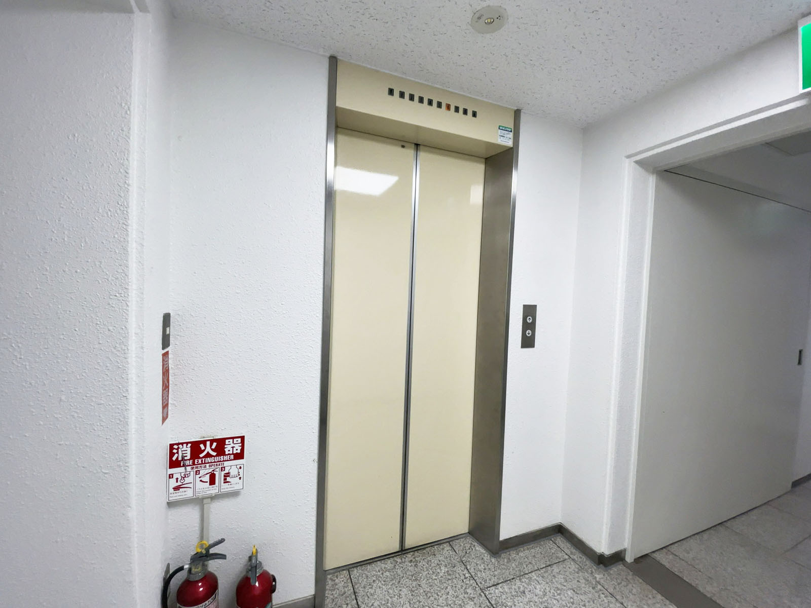 エレベーター