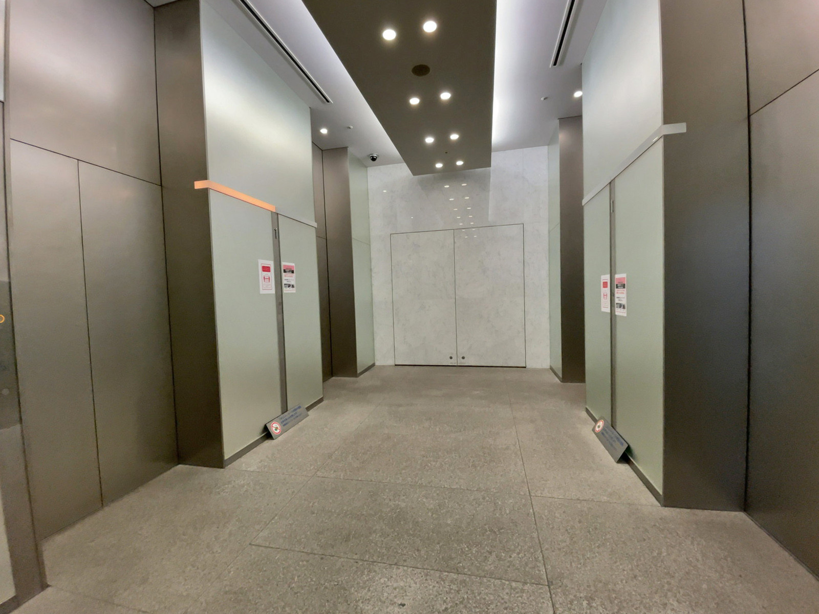 エレベーターホール