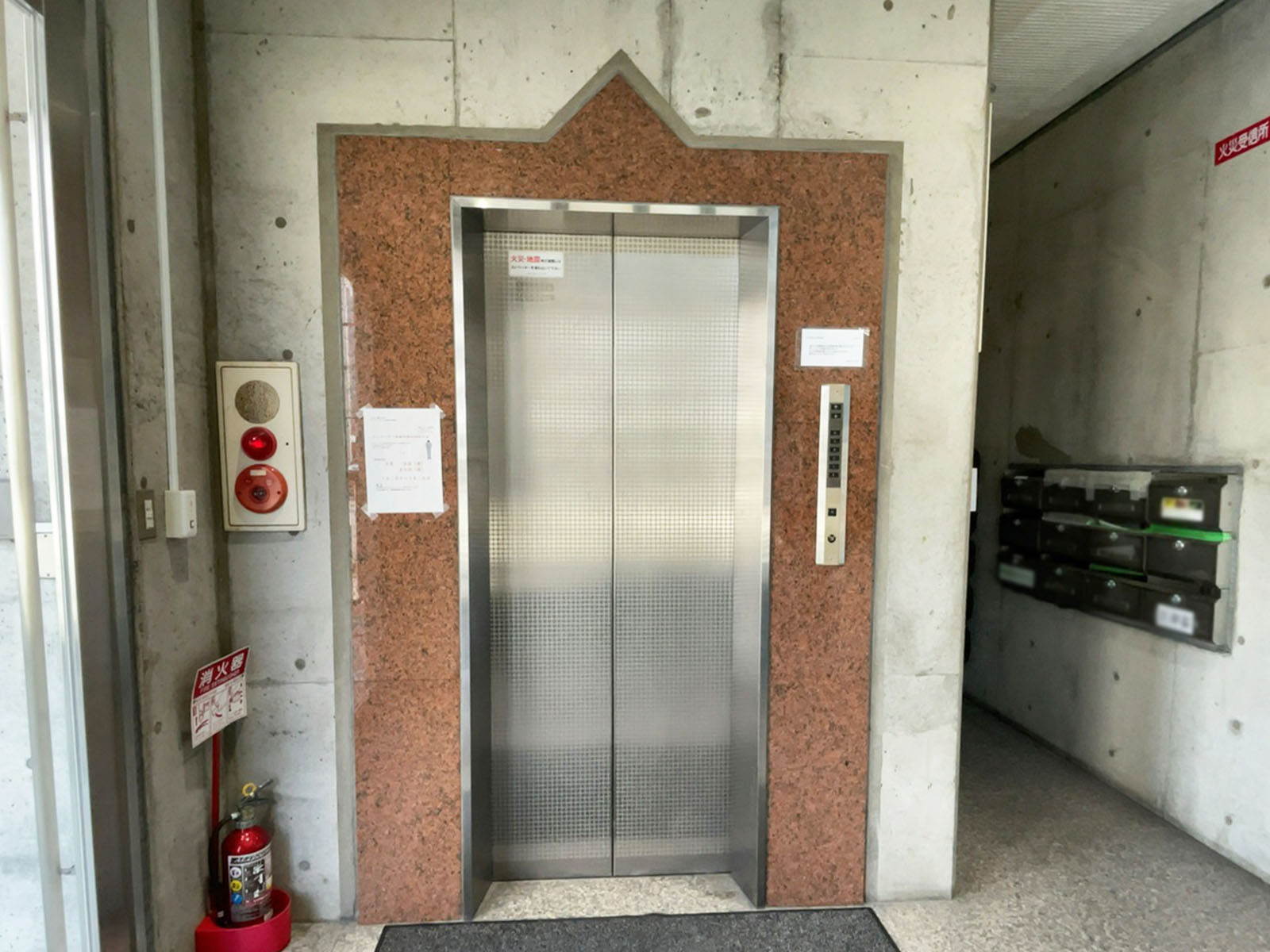 エレベーター