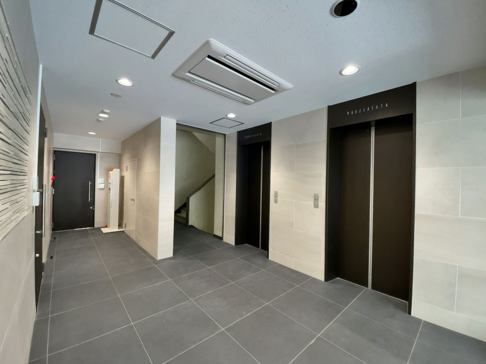 エレベーターホール