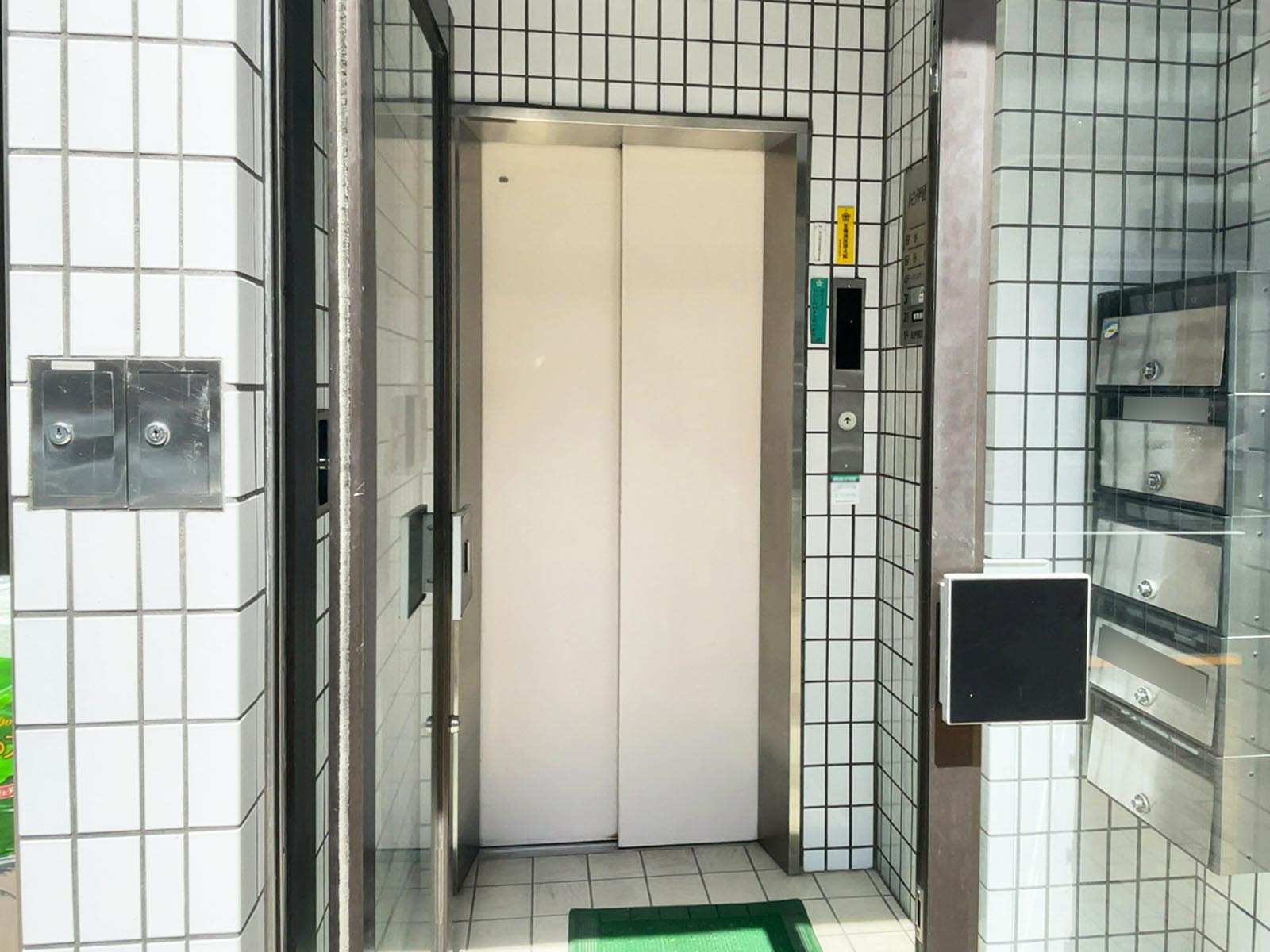 エレベーター
