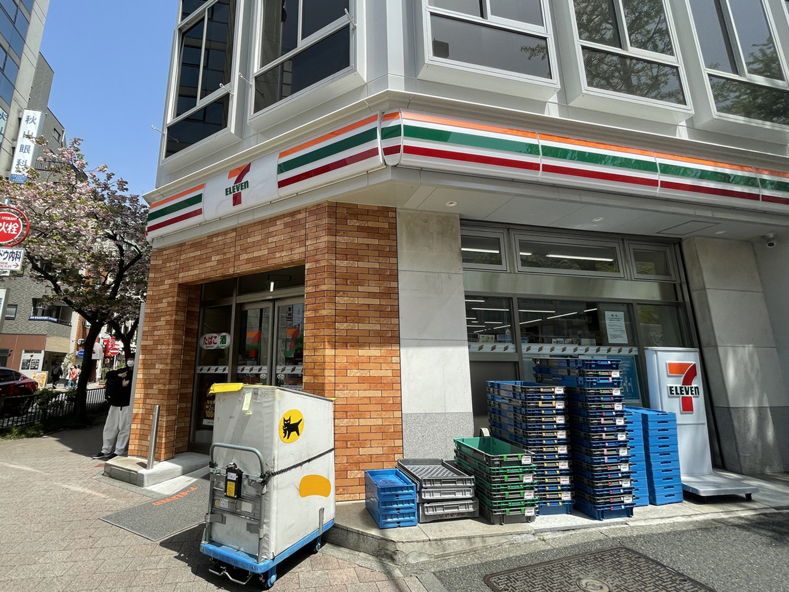 1階のセブンイレブン 横浜尾上町2丁目店