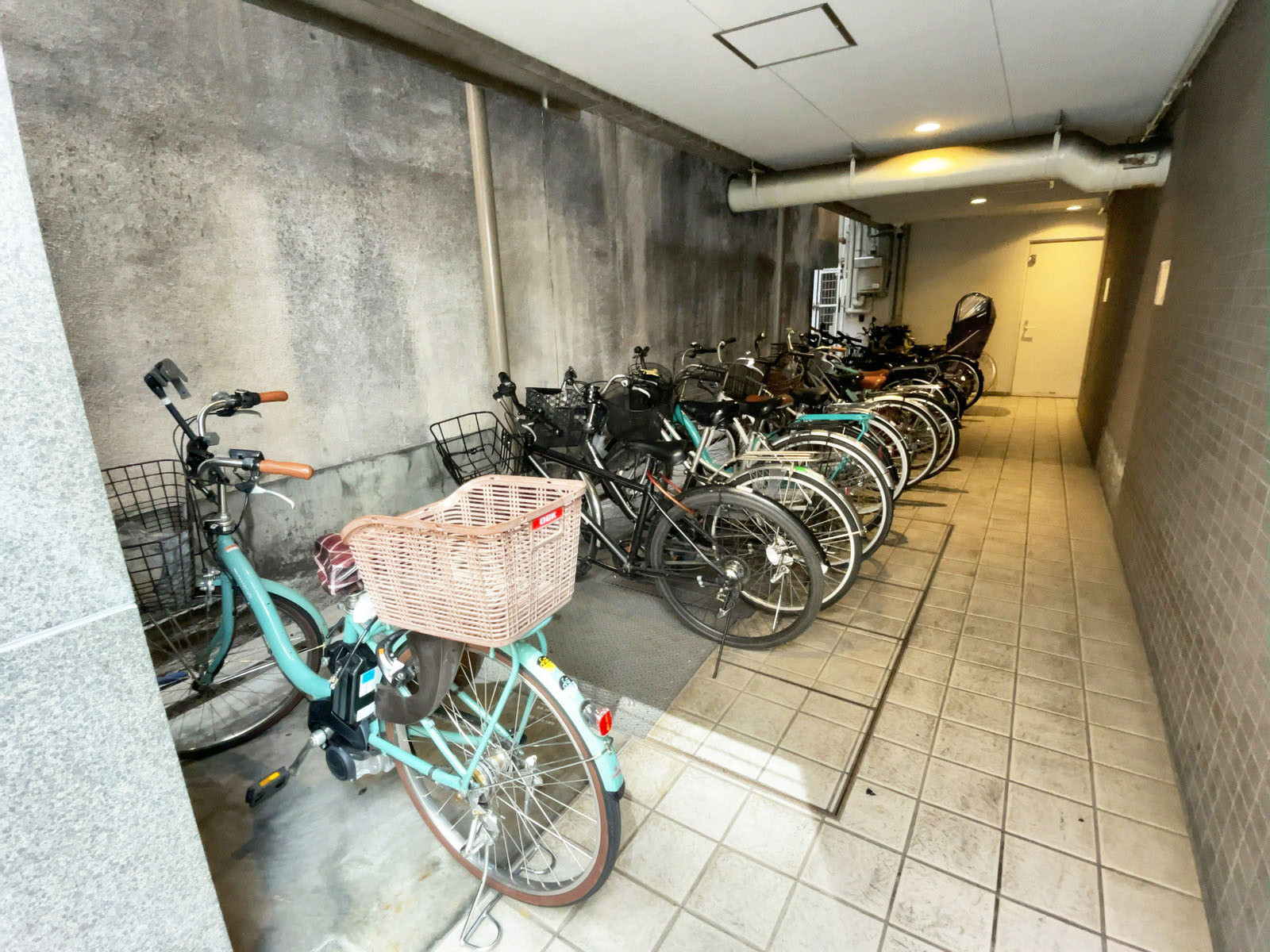 駐輪場