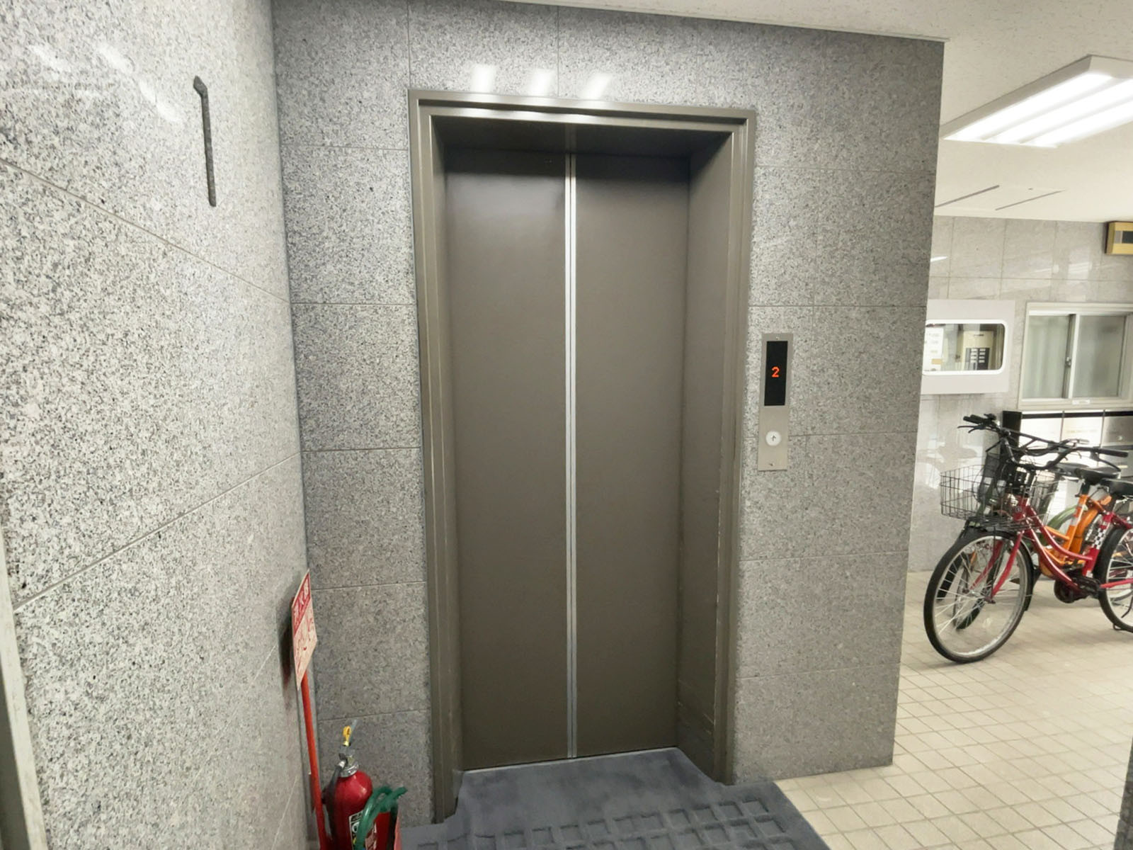 エレベーター