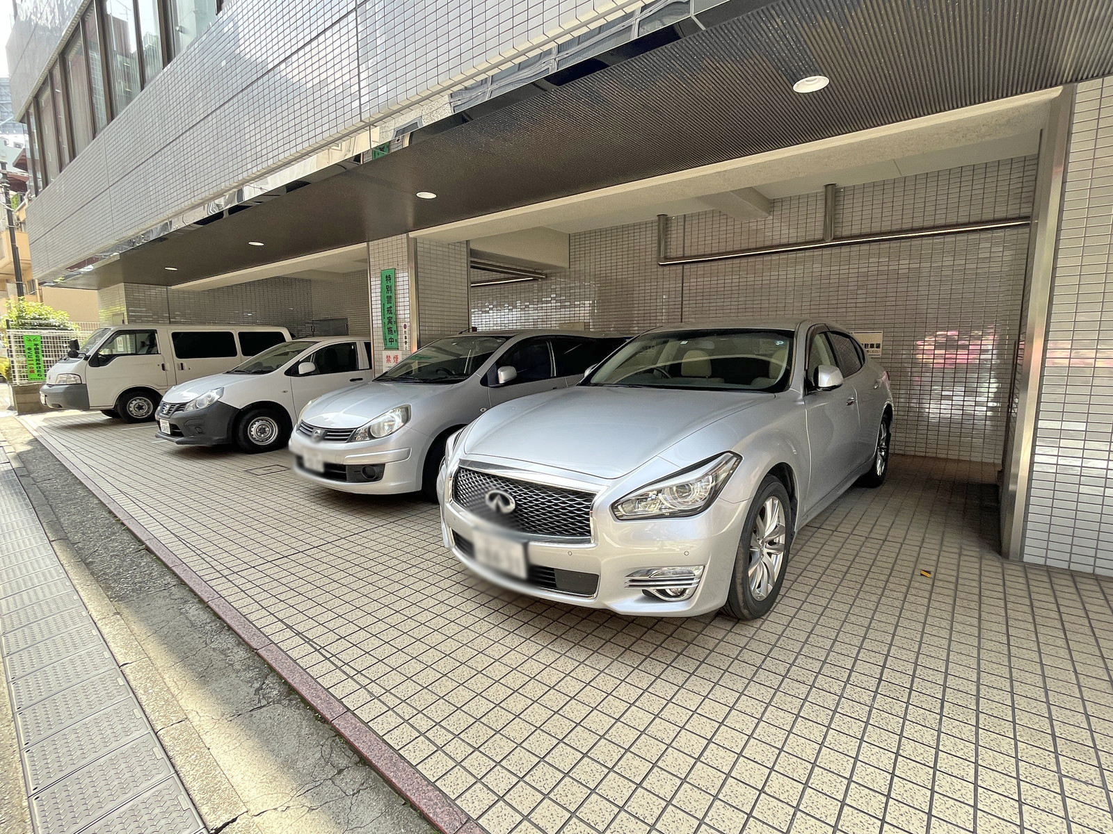 駐車スペース