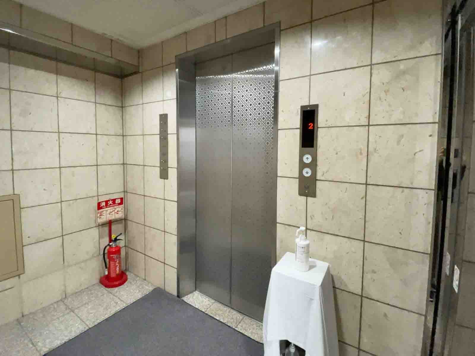 エレベーター