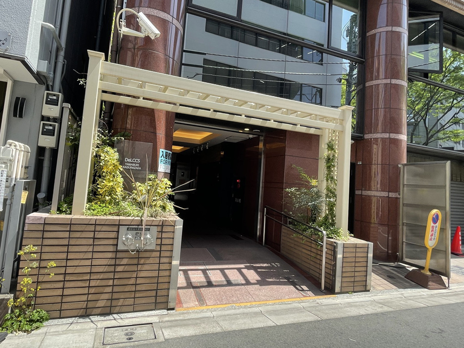 エントランスアプローチ