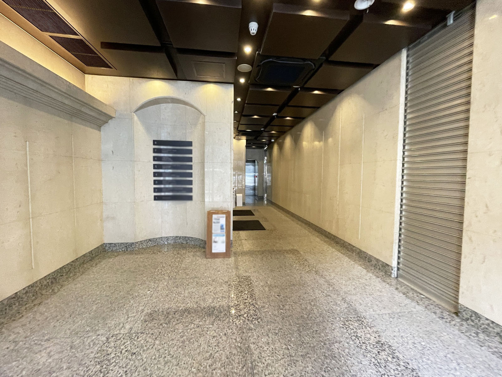 エントランスホール